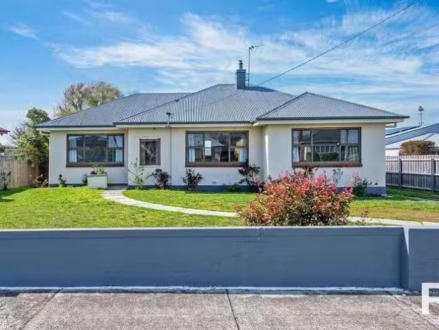 Just in! 3 BR 8 Margaret Street, Devonport, TAS 7310