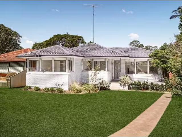 Just in! 3 BR 91 Lance Crescent, Greystanes House for rent Li.