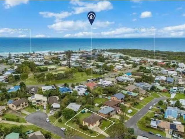 Deal! 3 BR 9 Gibson Street, Kingscliff House for rent Listed.