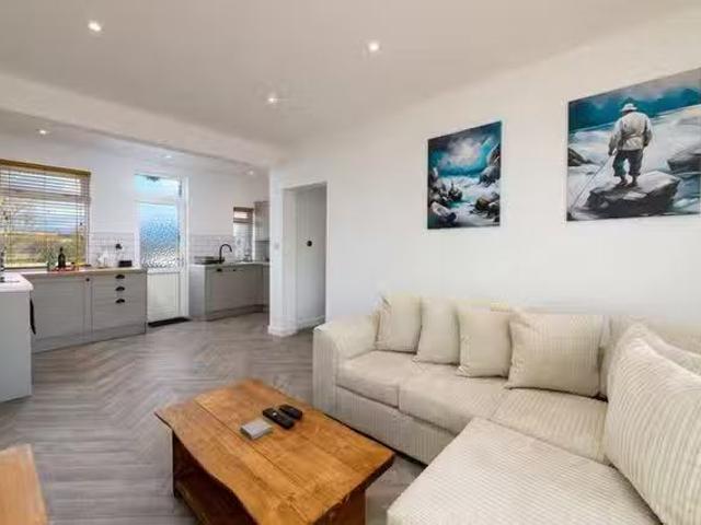 Rental! 3 BR Moorlands