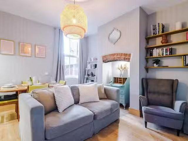 New 3 BR Salisbury Street