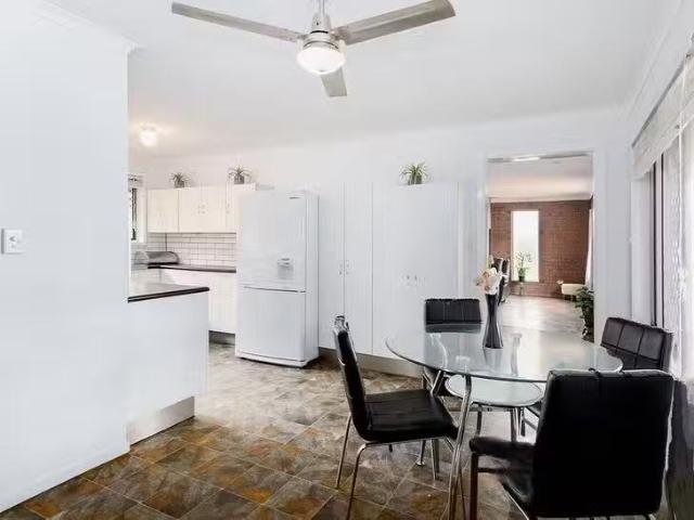 Cozy 3 Littabella Street, Durack, QLD 4077