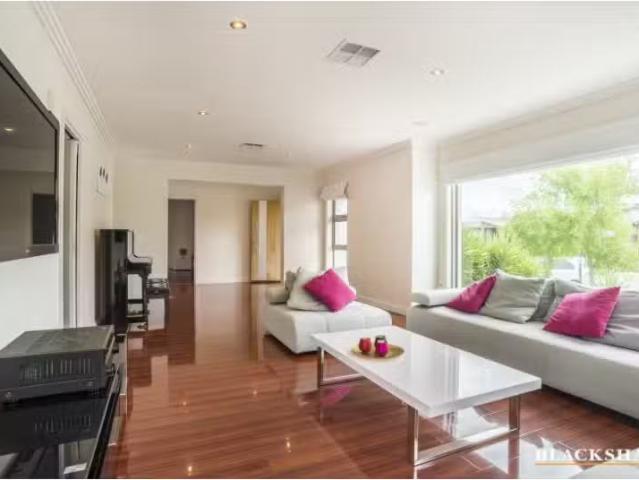 New 3 Marlowe Street, Franklin House for rent Listed by Prope.
