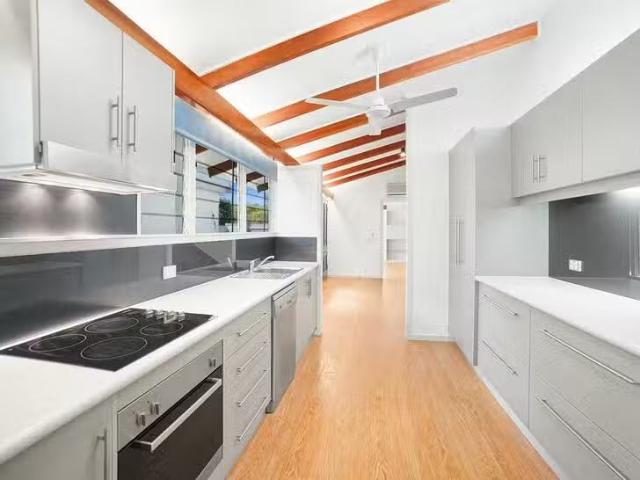 For Rent! 3 Perkins Street, Manoora, QLD 4870