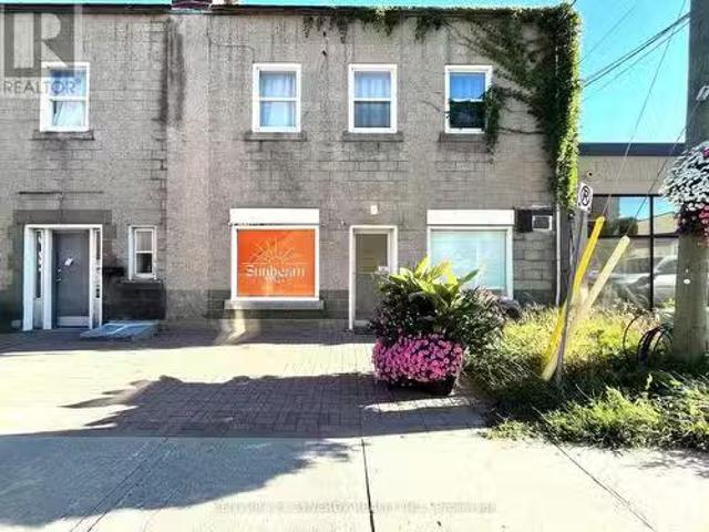 Rental! 3 William Street W, Smiths Falls, ON, K7A 2B1 commer.