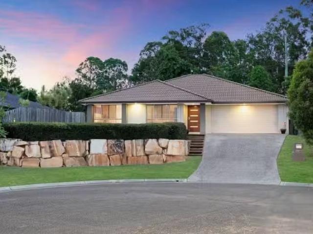 Just in! 3 Tributary Court, Eatons Hill, QLD 4037