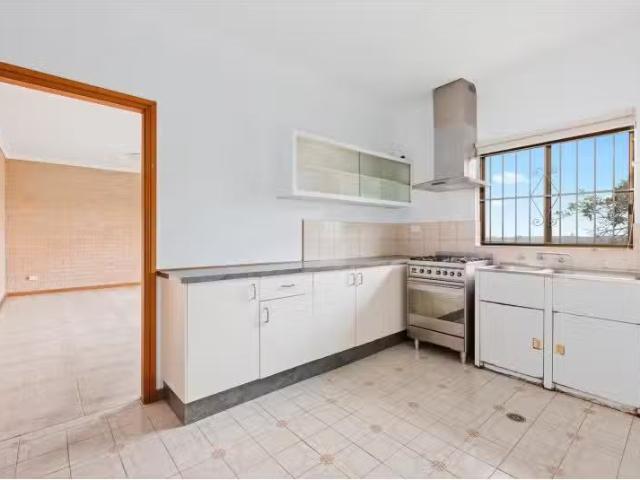 Cozy 3A De Chair Road, Narraweena House for rent Listed by Br.