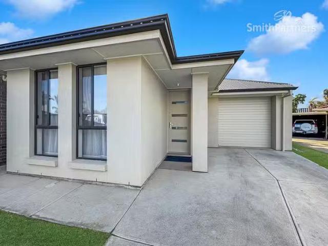 New 3A Upton Court, North Haven, SA 5018