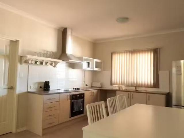 Unique 3B Beacon Close, South Hedland, WA 6722