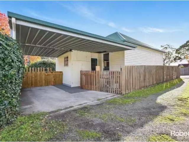 Cozy 44 Anglesea Street, SOUTH HOBART House for rent Listed b.