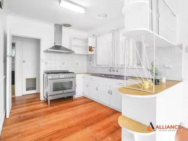 Nice 44 Angus Street, Hadfield, VIC 3046