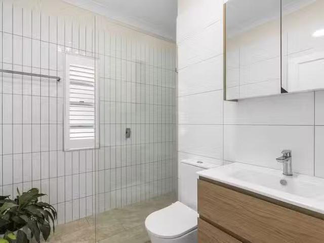 Cheap 44 Darnley Street, Rocklea, QLD 4106