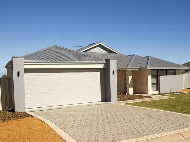Deal! 44 Reef Boulevard, Drummond Cove, WA 6532