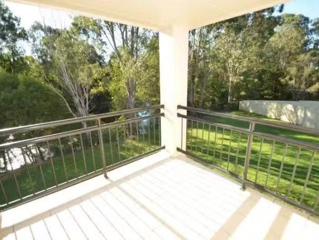 Deal! 44 Tanzen Drive, ARUNDEL, QLD 4214 House for Rent