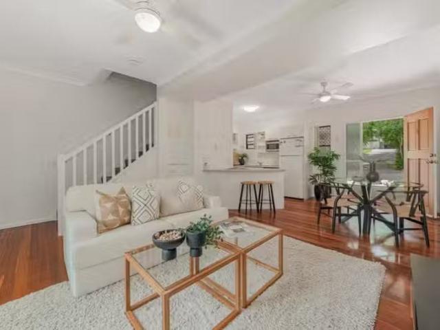 New 4/50 Warren Street, St Lucia, QLD 4067