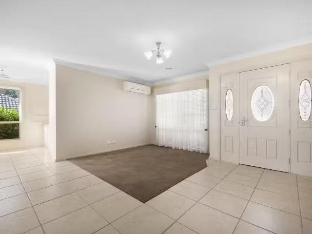 Cheap 4/54A Amana Circuit, Orange Apartment for rent Listed b.