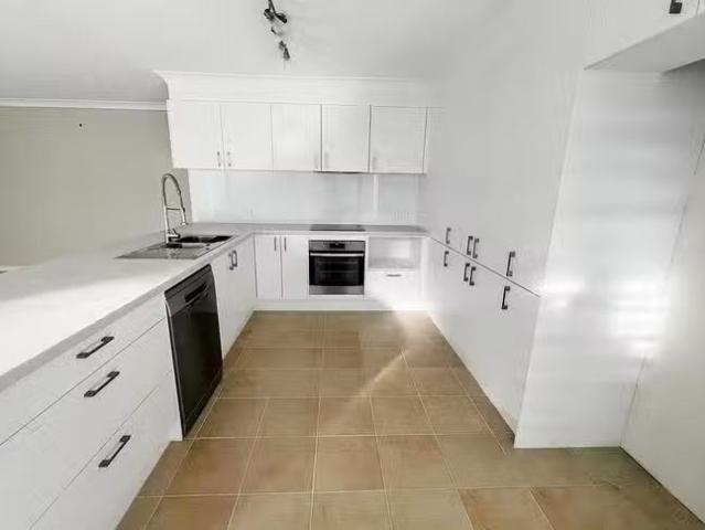 Charming 45 Edwards Avenue, Thornton, NSW 2322