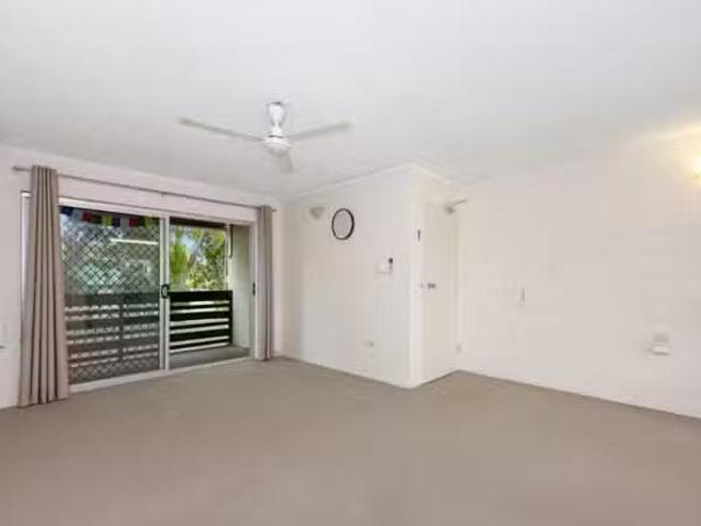 Charming 4/65 Perroux Street, Gulliver, QLD 4812