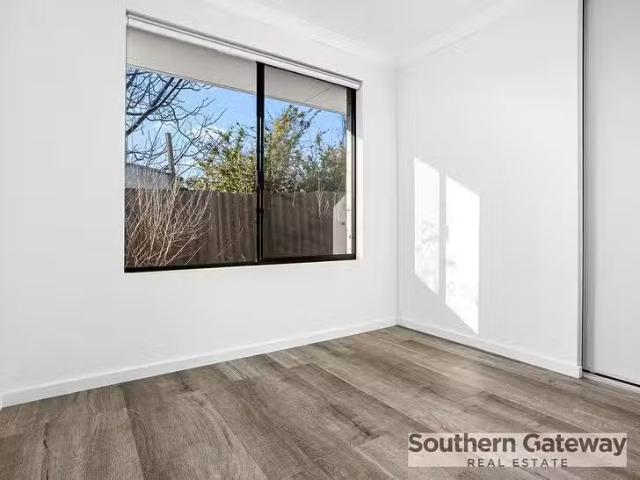 New 46A Clint Way, Calista, WA 6167
