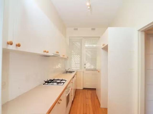 Charming 4/77 Milson Road, Cremorne Point Apartment for rent.