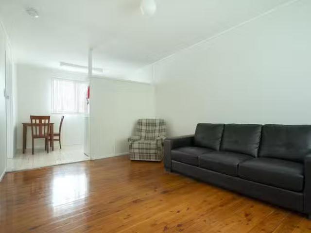 Unique 4/779 Ruthven Street, South Toowoomba, QLD 4350
