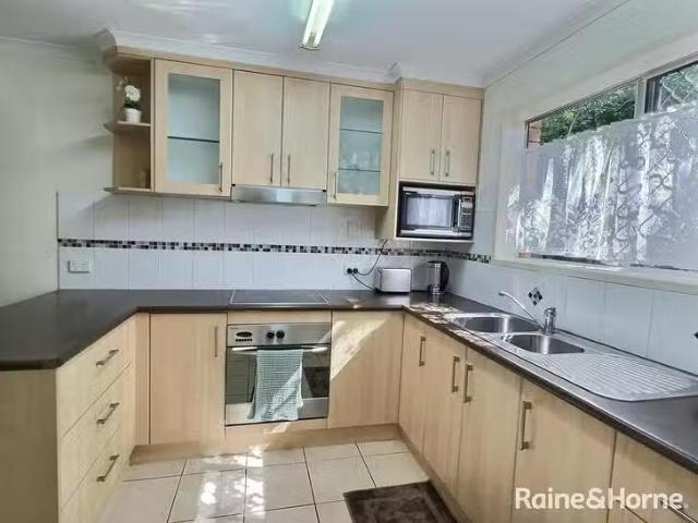 For Rent! 4/7 Glenlyon Street, Gladstone Central, QLD 4680