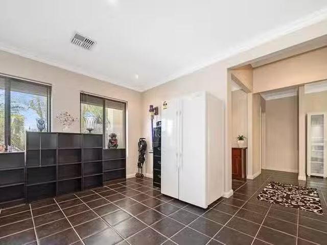 Unique 47 Ramsden Way, Morley, WA 6062