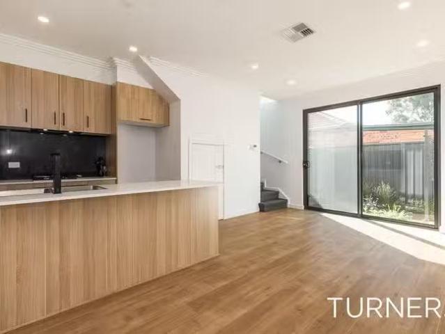 Cozy 4/87 Devonport Terrace, Prospect, SA 5082