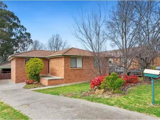 New 48 College Road, Bathurst House for rent Listed by Mcgrat.