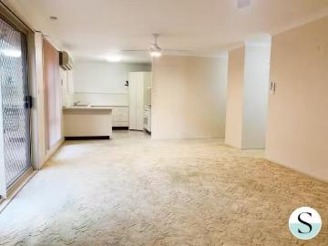 Cheap 48 Pacific Street, Caves Beach House for rent Listed by.