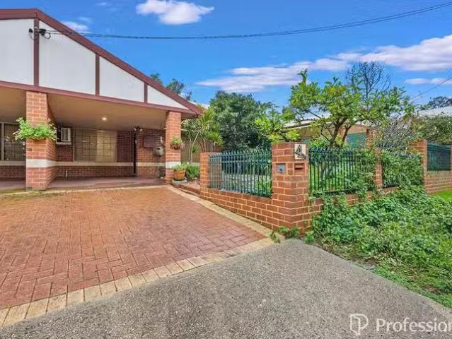 Unique 4/96 Helena Street, Guildford, WA 6055