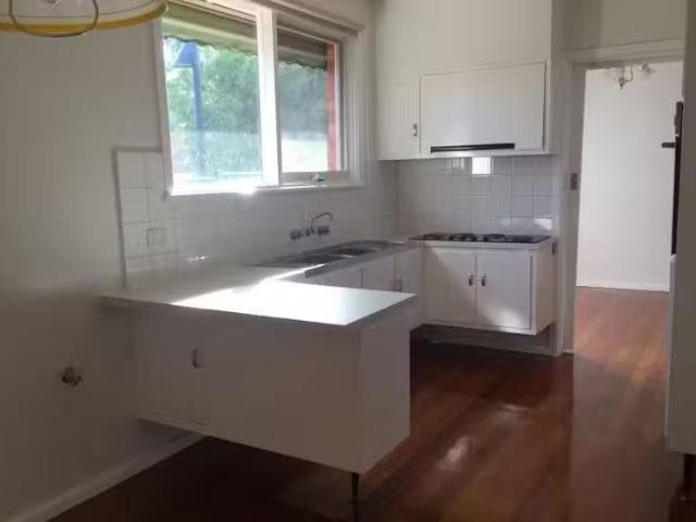 Just in! 4/9 Anderson Street, Caulfield VIC 3162