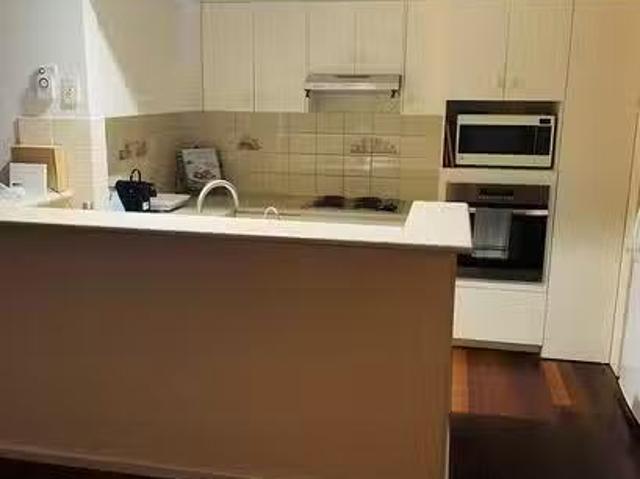 Cozy 49 Byron Street, Glenelg, SA 5045