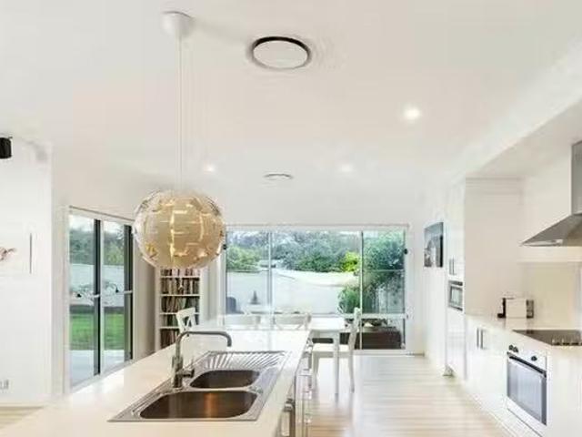 Nice 49 Church Road, Bellbowrie, QLD 4070