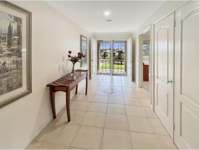 For Rent! 49 Kendall Crescent, Bonny Hills House for rent Lis.
