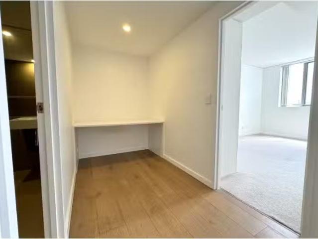 Deal! 405/2 6 Martin Avenue, Arncliffe Apartment for rent Lis.
