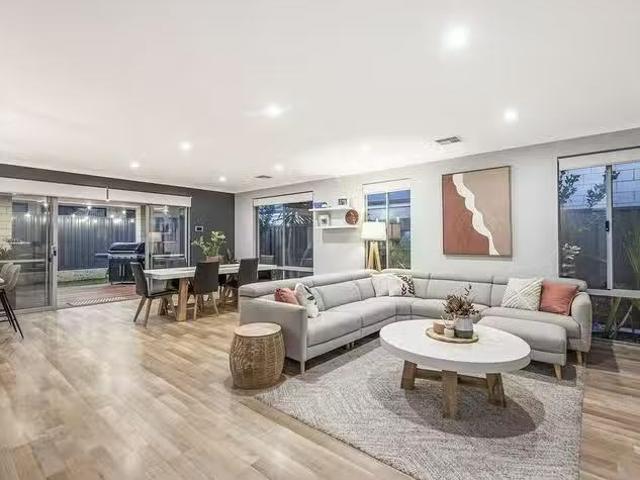 Nice 40 Enkindle Loop, Baldivis, WA 6171
