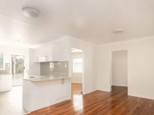 For Rent! 4/105 Riding Road, HAWTHORNE, QLD 4171 House for R.
