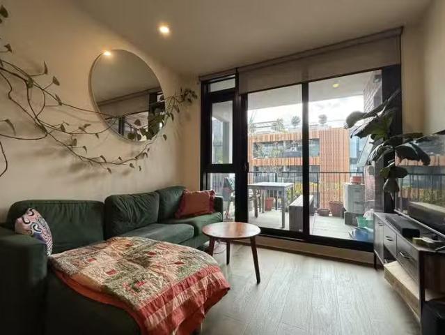 Deal! 414/9 Village Avenue, Brunswick East VIC 3057
