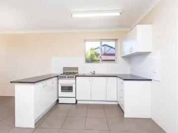 Nice 4/15 Broadwater Road, Mount Gravatt East, QLD 4122