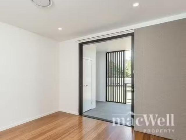 Cozy 4/166 Norman Avenue, Norman Park, QLD 4170