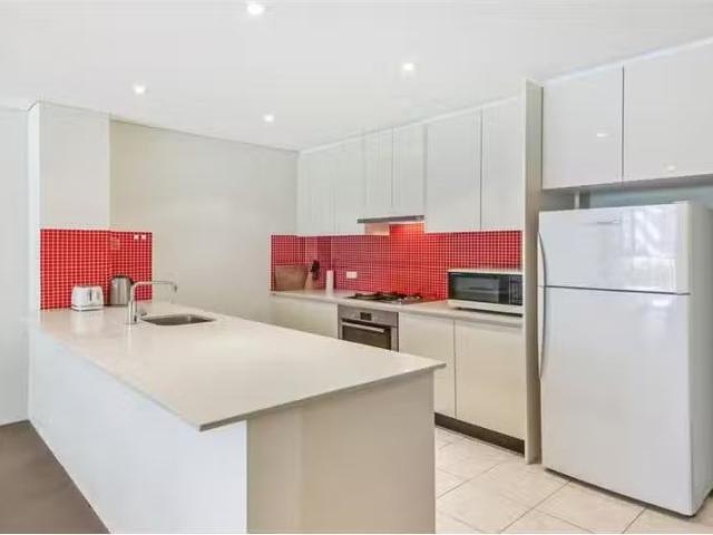 Rental! 4/18 22 Purkis Street, Camperdown Apartment for rent.