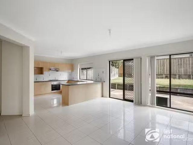 Just in! 41 Epsam Avenue, Stanhope Gardens, NSW 2768