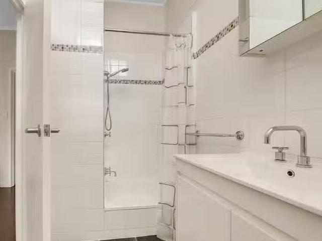 Rental! 4/21 Charles Street, West Gladstone, QLD 4680