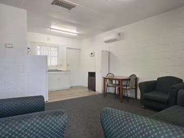 Deal! 4/244 Buck Street, Broken Hill, NSW 2880