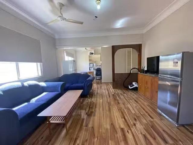 Cheap 4/258 Hawken Drive, Saint Lucia, QLD 4067