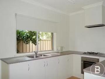 For Rent! 4/33 Glencoe Street, Kennington, VIC 3550