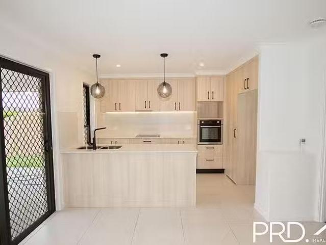For Rent! 4/38 Burnett Street, Bundaberg South, QLD 4670