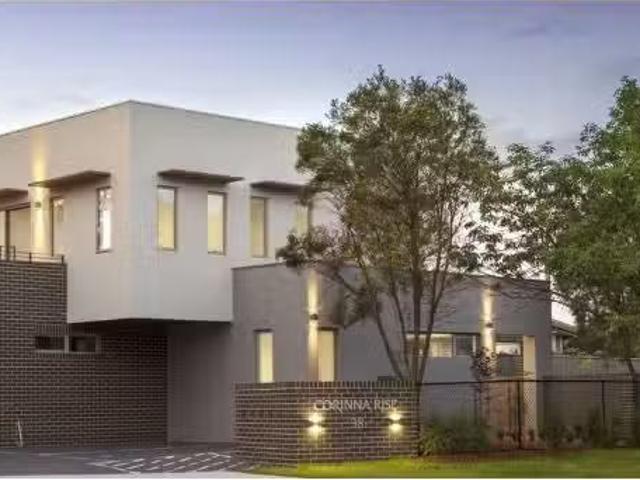 Nice 4/38 Burnie Street, Lyons Townhouse for rent Listed by J.