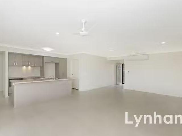 Nice 43 Marblewood Circuit, Mount Low, QLD 4818